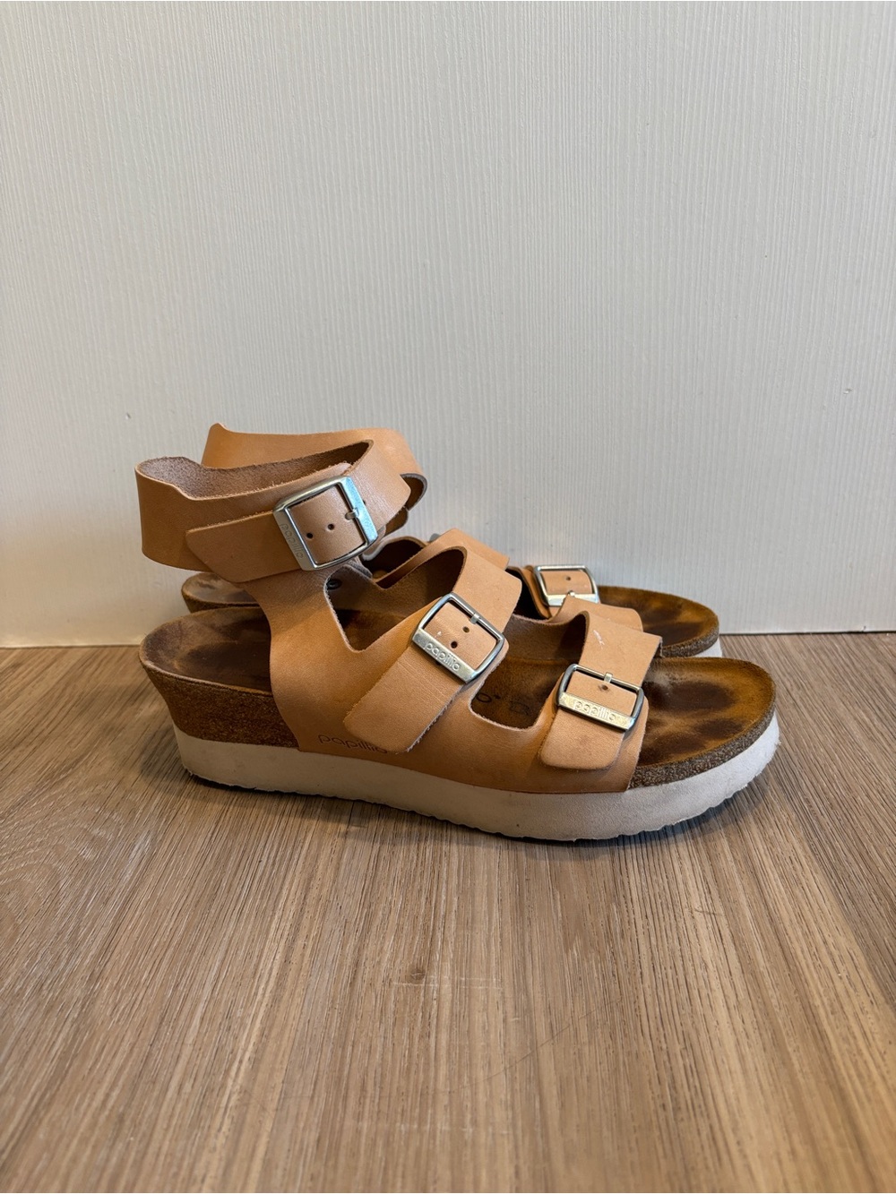PAPILLIO BIRKENSTOCK Linnea Platform Wedge Sandals Taupe Leather Womens 9 40